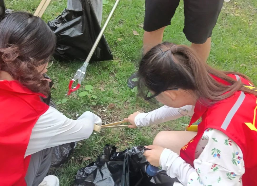 致知 躬行｜12 大学生进社区 志愿服务暖人心-共青团山东农业工程学院委员会